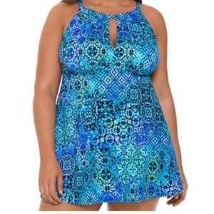 Women’s plus size swim dress